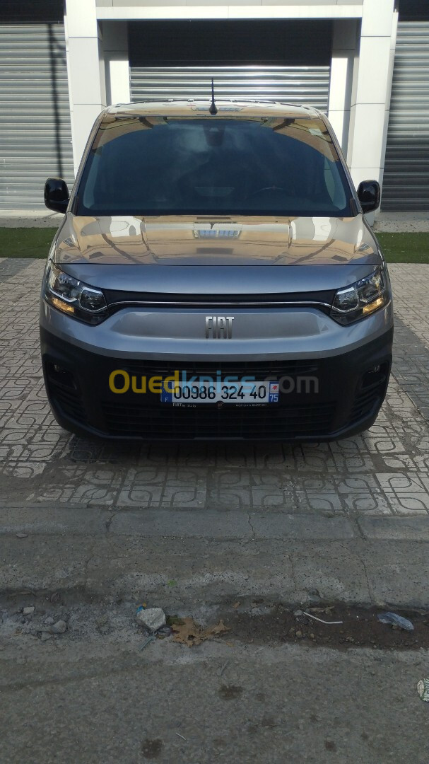 Fiat Doblo 2024 Italien