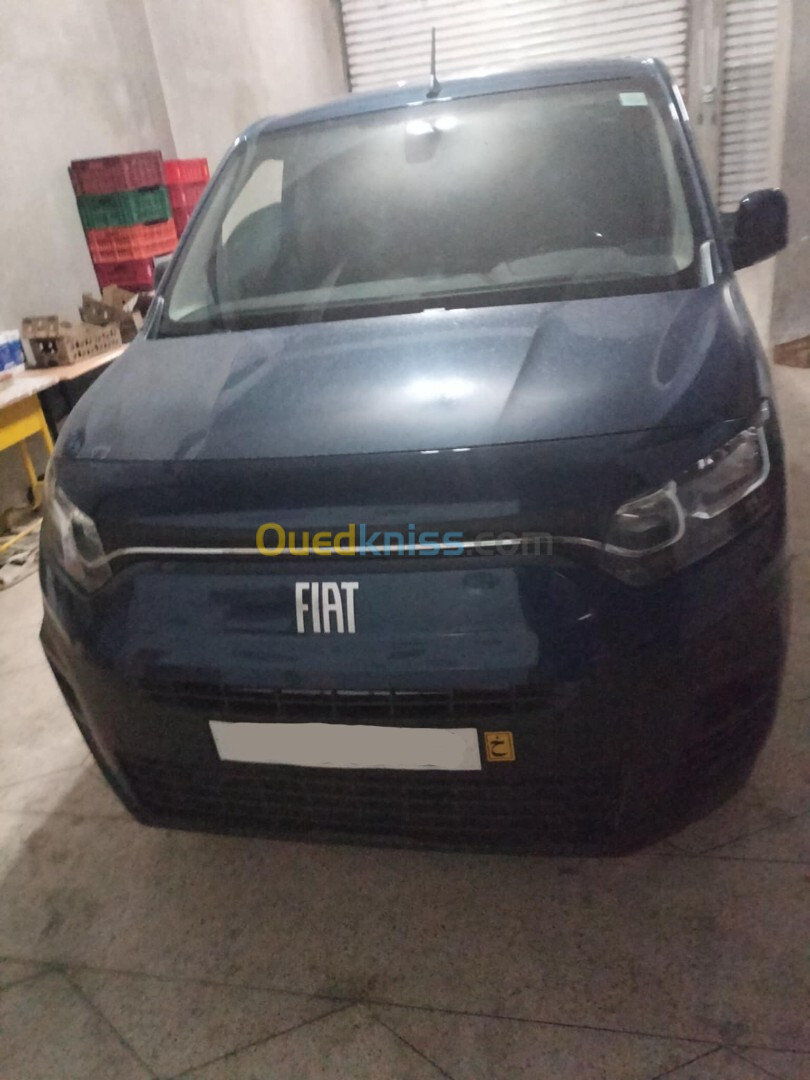 Fiat Doblo 2023 Italian