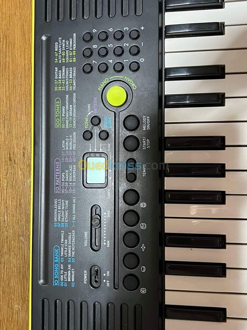 Piano casio SA -46