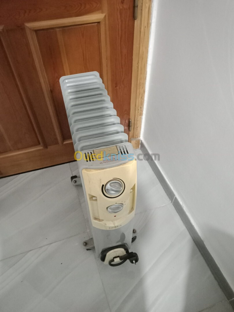 Radiateur Bain de huile bonne état idéal pour l'hiver مسخن كهربائي لفصل الشتاء