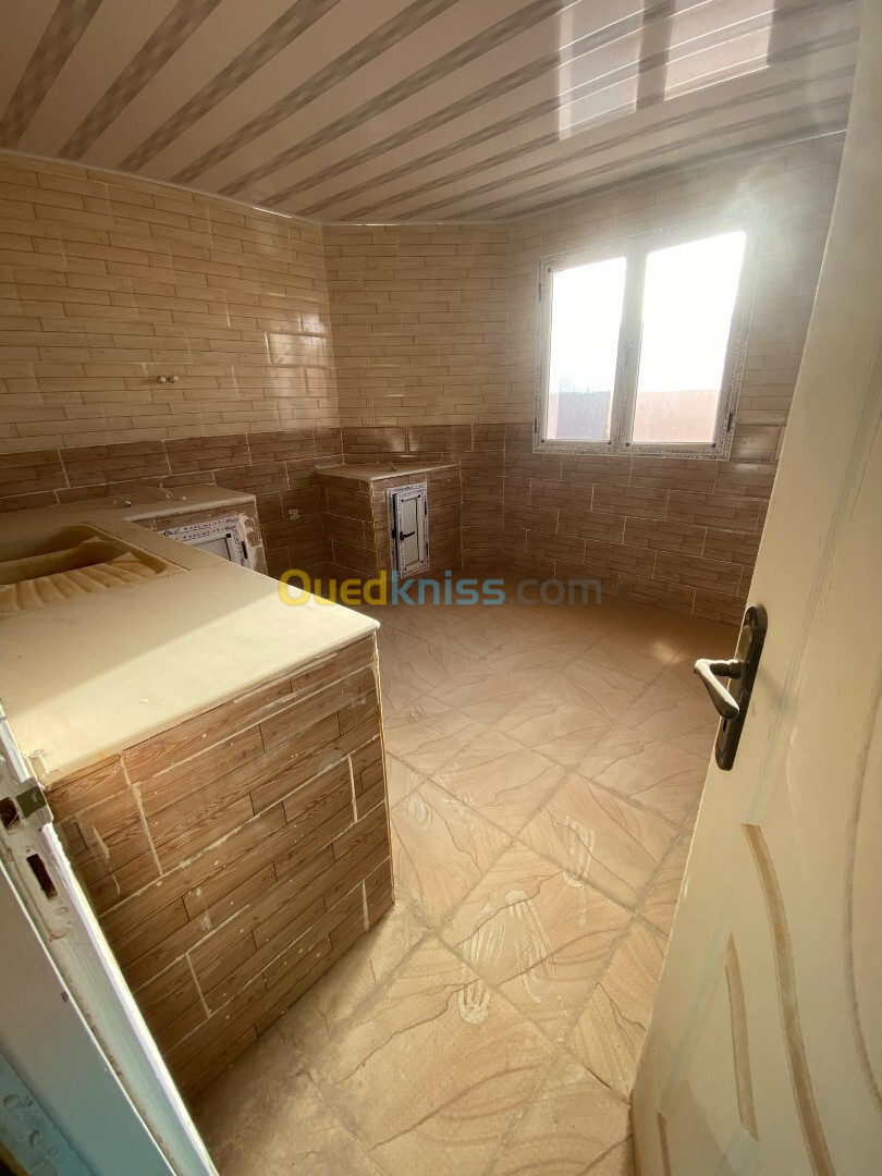 Vente Villa Ouargla Sidi khouiled