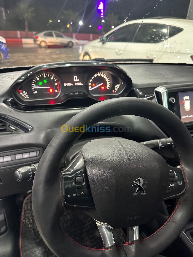 Peugeot 208 2019 Allure