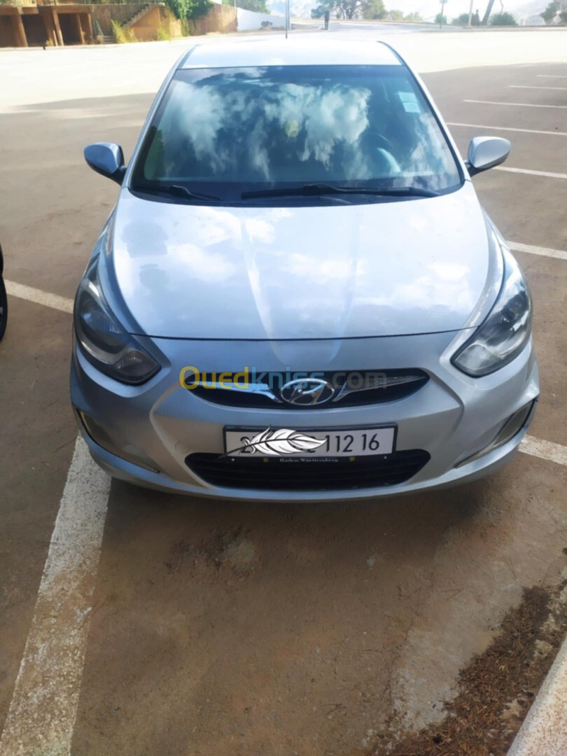 Hyundai Accent RB  5 portes 2012 