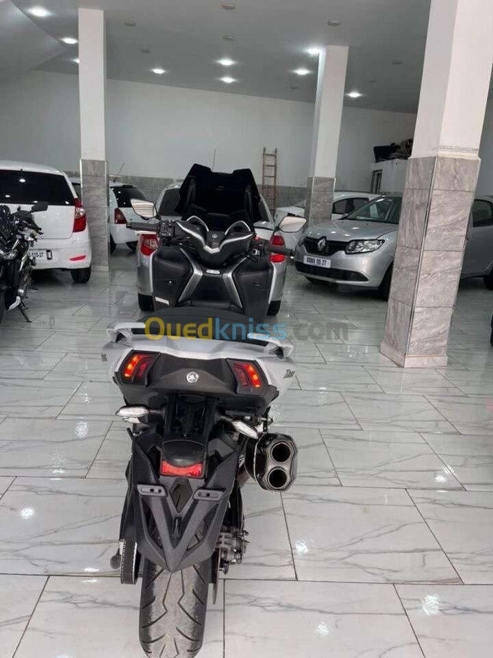 Yamaha Tmax 2020