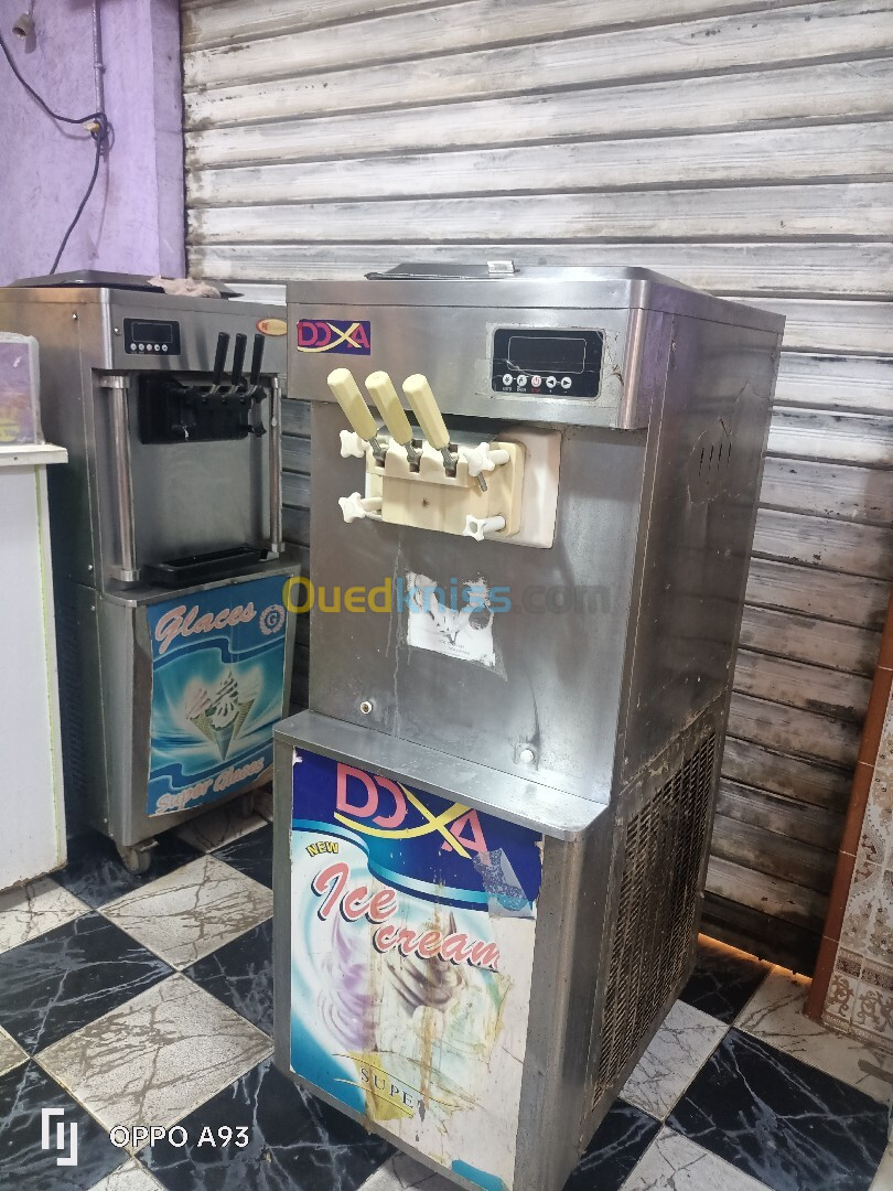 Deux machines glaces 