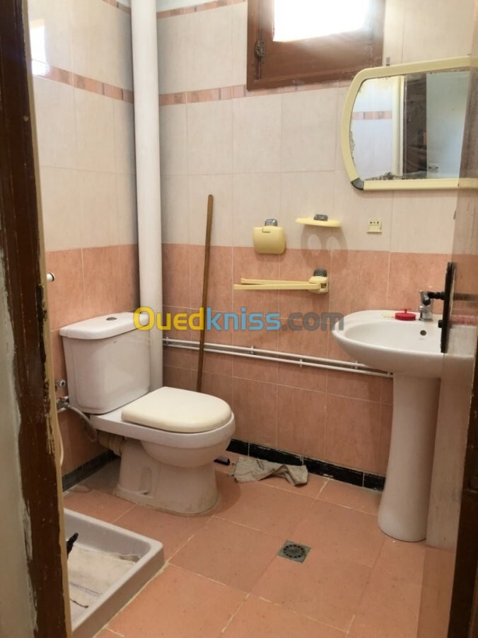 Location Appartement F2 Alger Ain taya