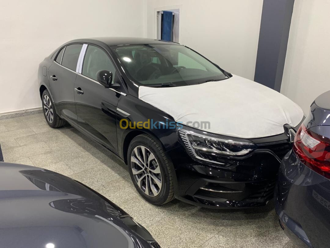 Renault Megane sedan 2023 intense