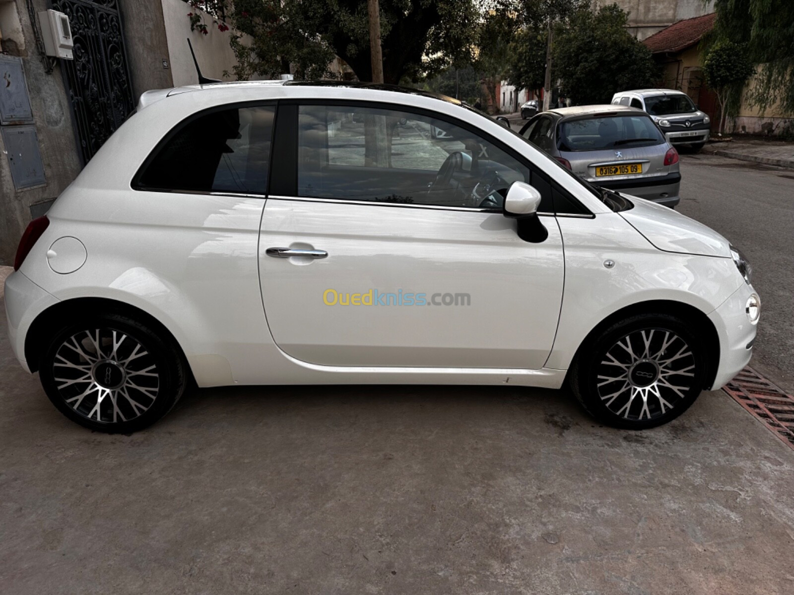 Fiat Fiat 500 hybride européenne 2024 Dolce vita