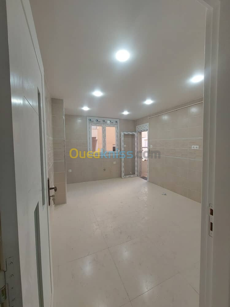 Vente Appartement F3 Alger Bordj el kiffan