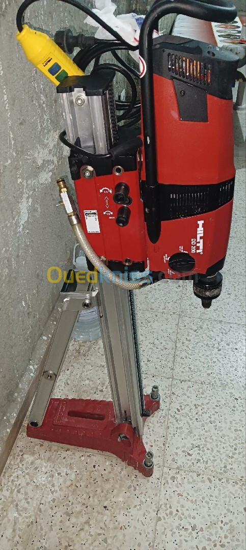 Carotteuse Hilti dd 200