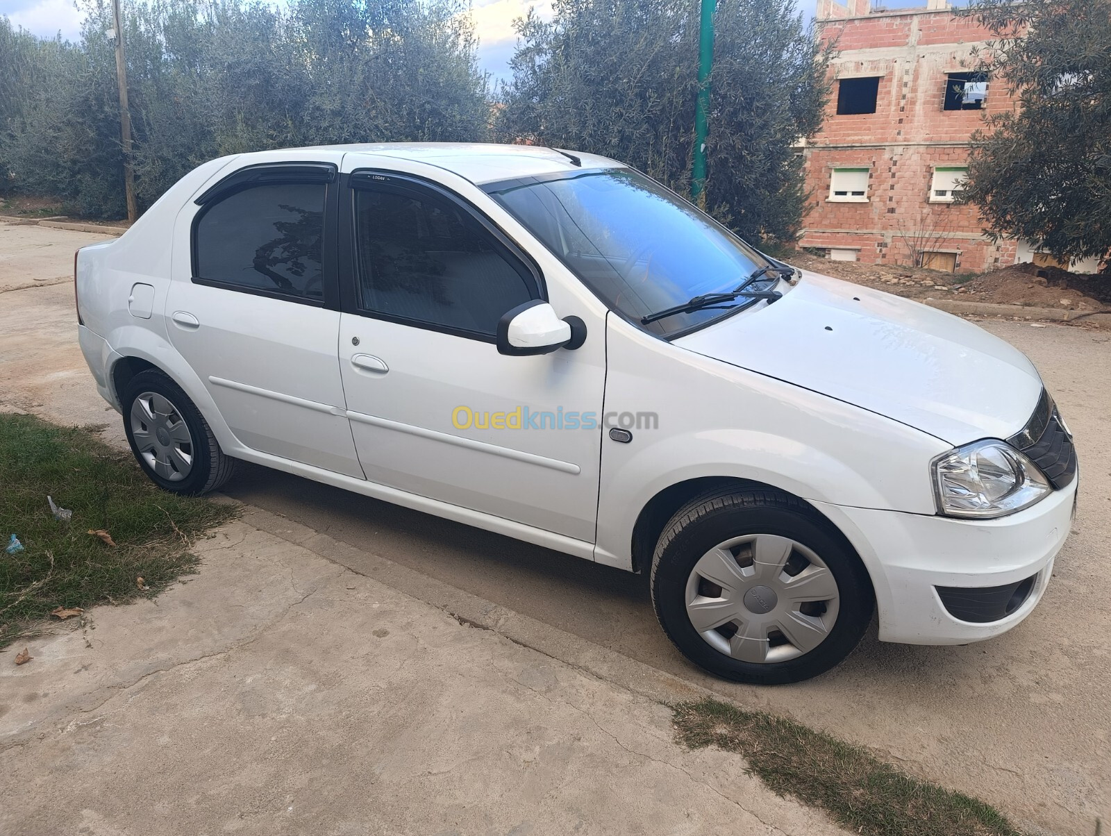 Dacia Logan 2012 