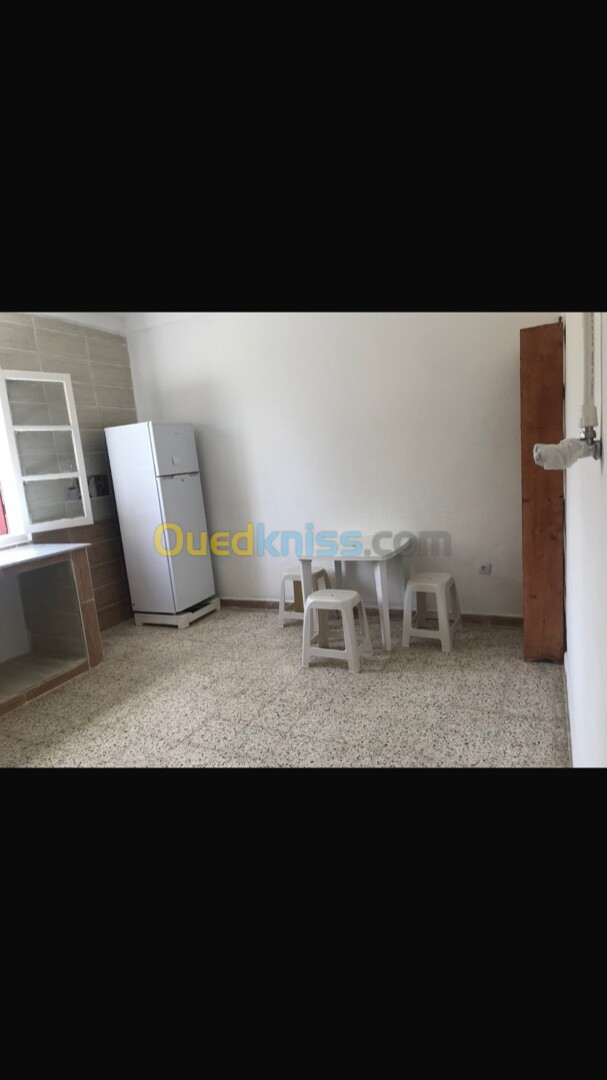 Location Appartement F2 Skikda Collo