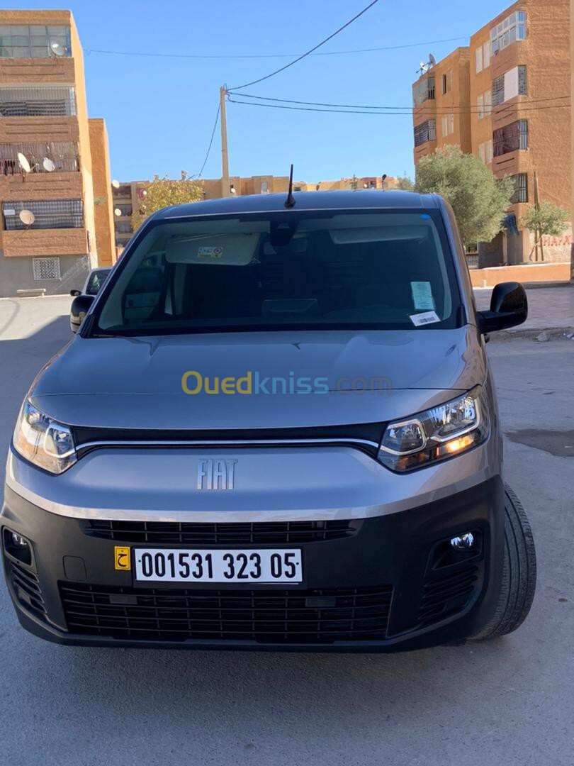 Fiat Doblo 2023 Italie professionnel