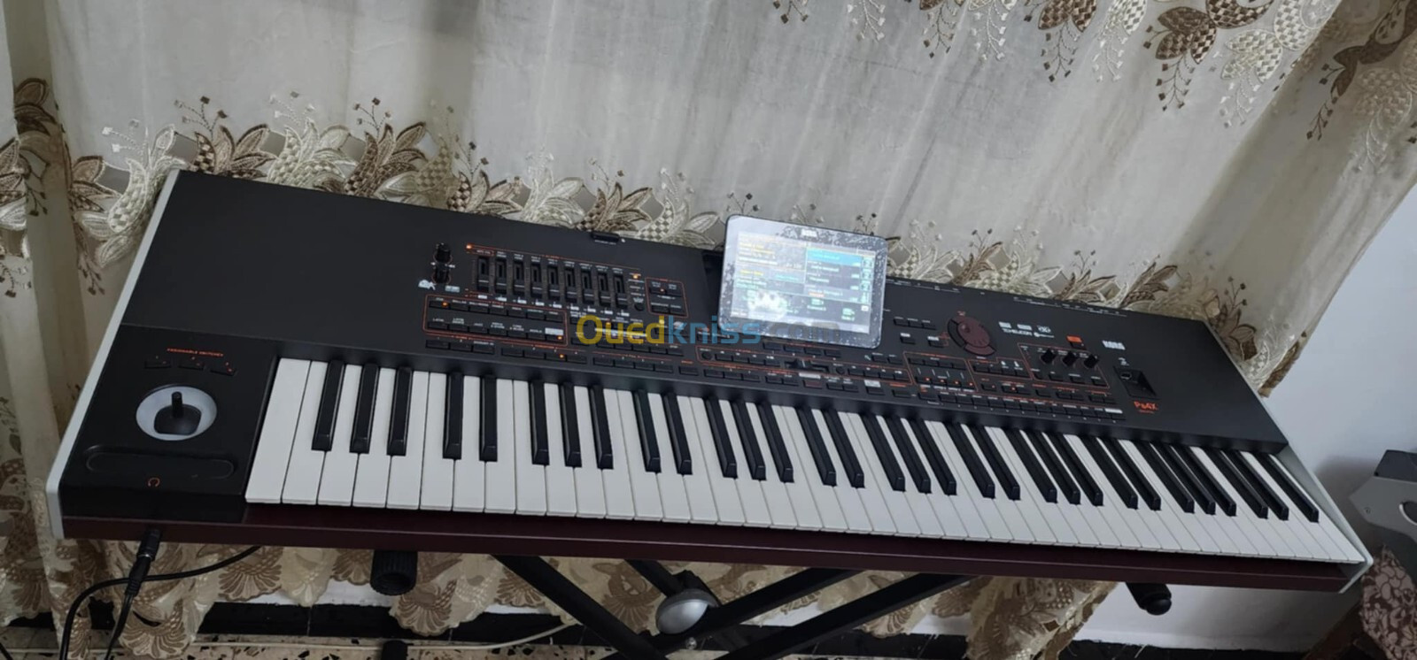 Korg PA4x Or 76touche