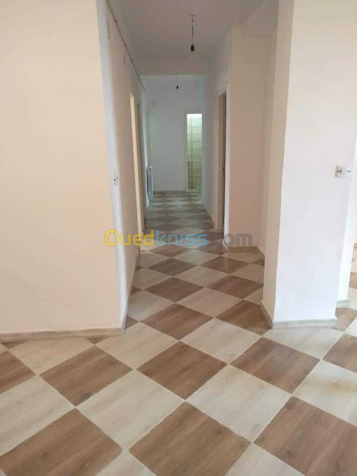 Vente Appartement F4 Béjaïa Akbou