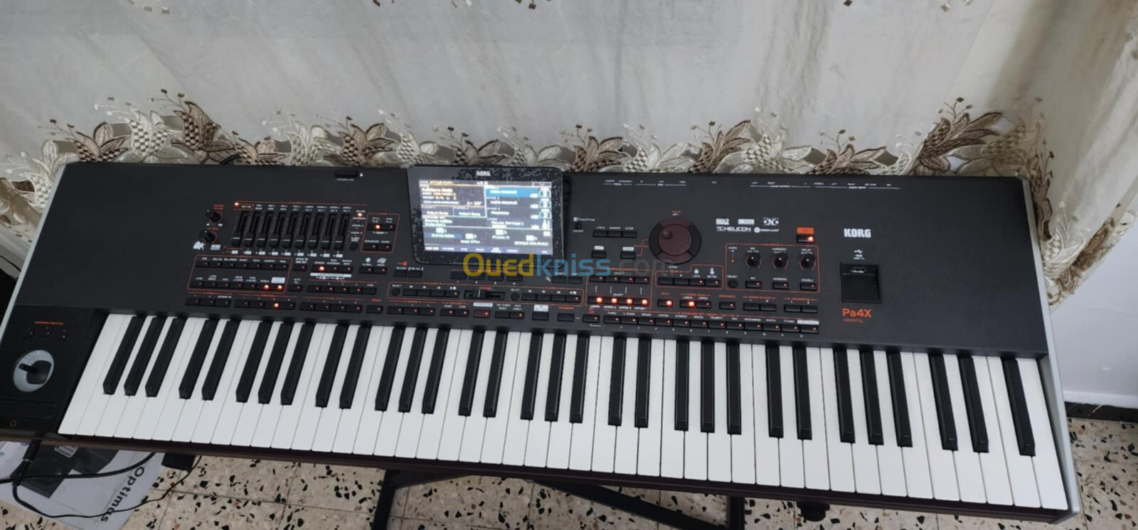 Korg PA4x Or 76touche