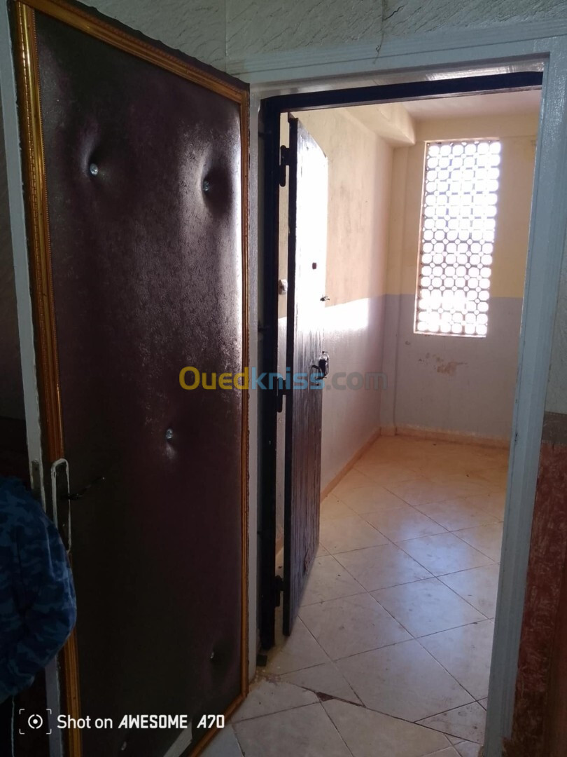 Vente Appartement F03 Chlef Sidi abderrahmane