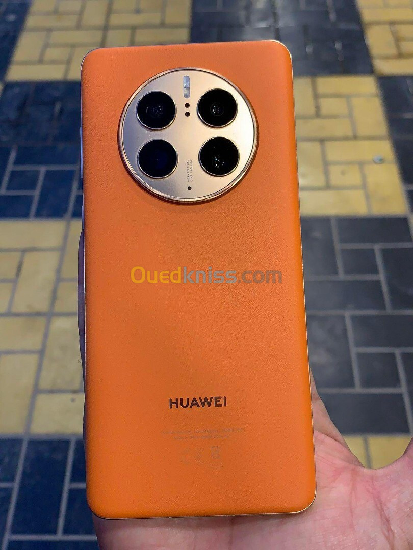 Hauwei mate 50 pro  512Go/8Go l'état 10/10 avec cherger original. La boîte. 2 pochats Huawei