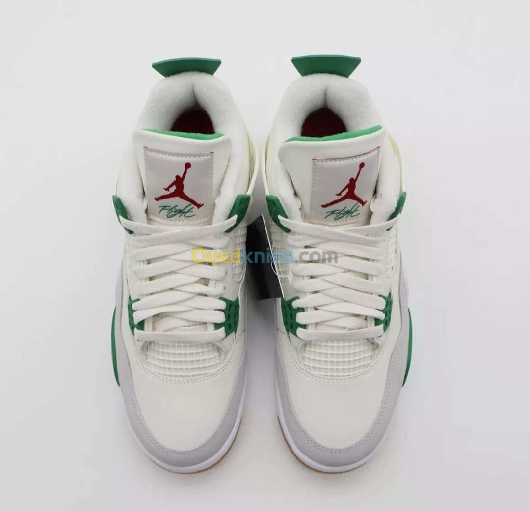 Air Jordan 4 Retro SB (Pine Green) 