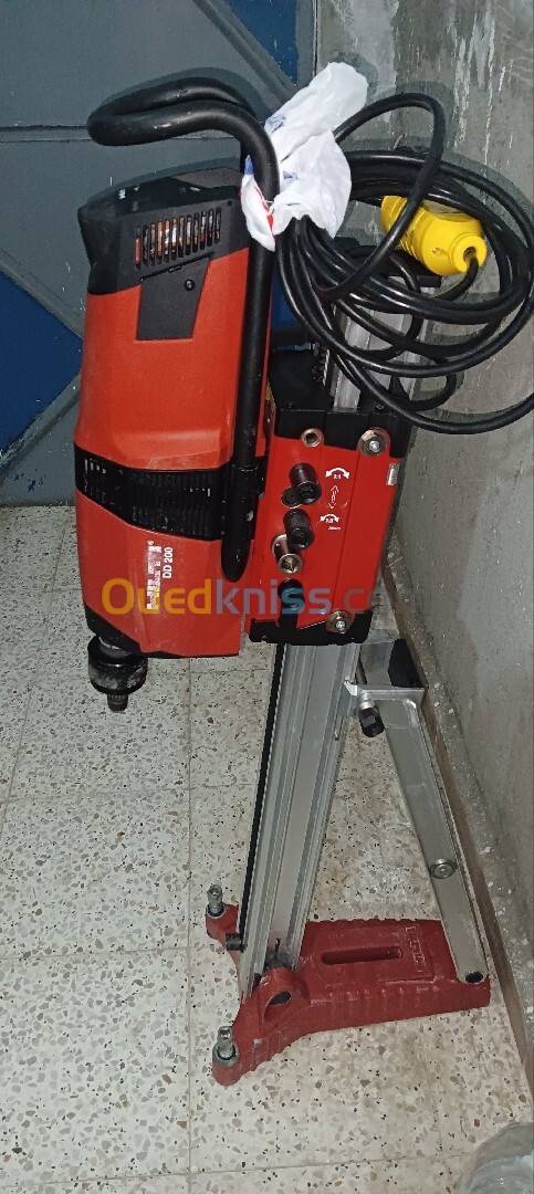 Carotteuse Hilti dd 200