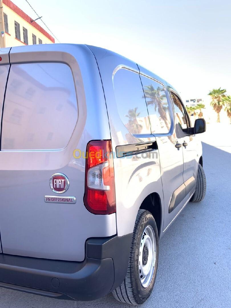 Fiat Doblo 2023 Italie professionnel