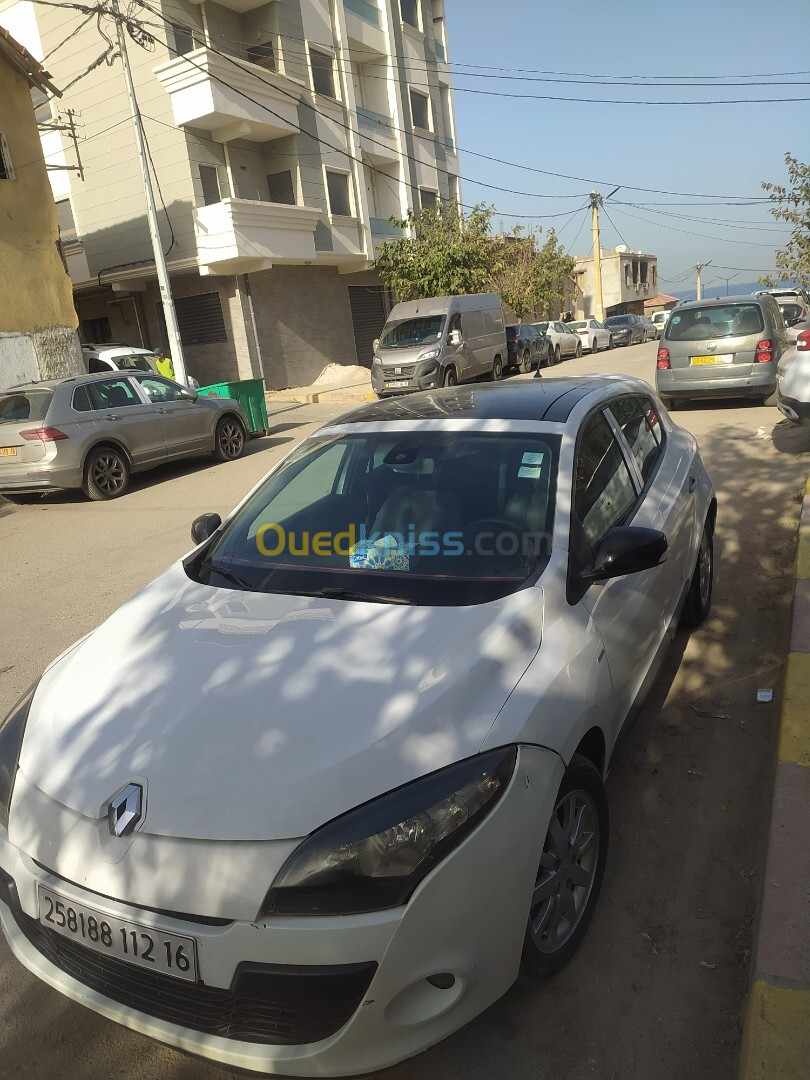 Renault Megane 3 2012 Bosse