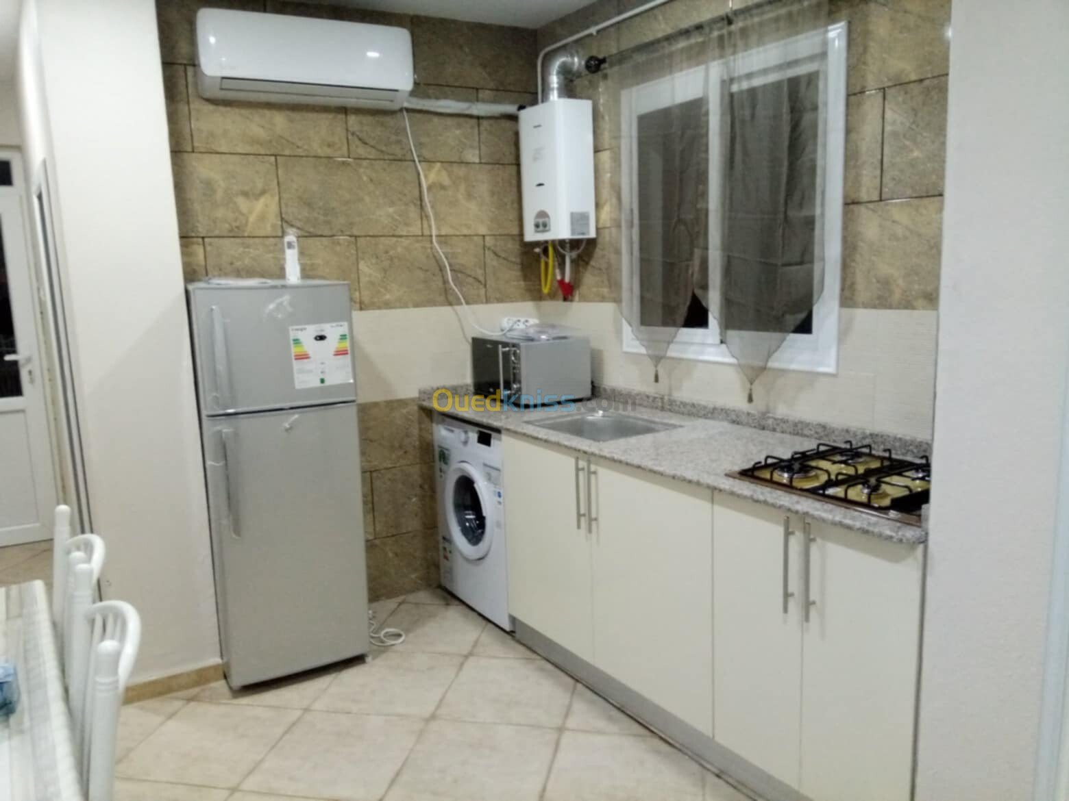 Location Appartement F2 Batna Batna