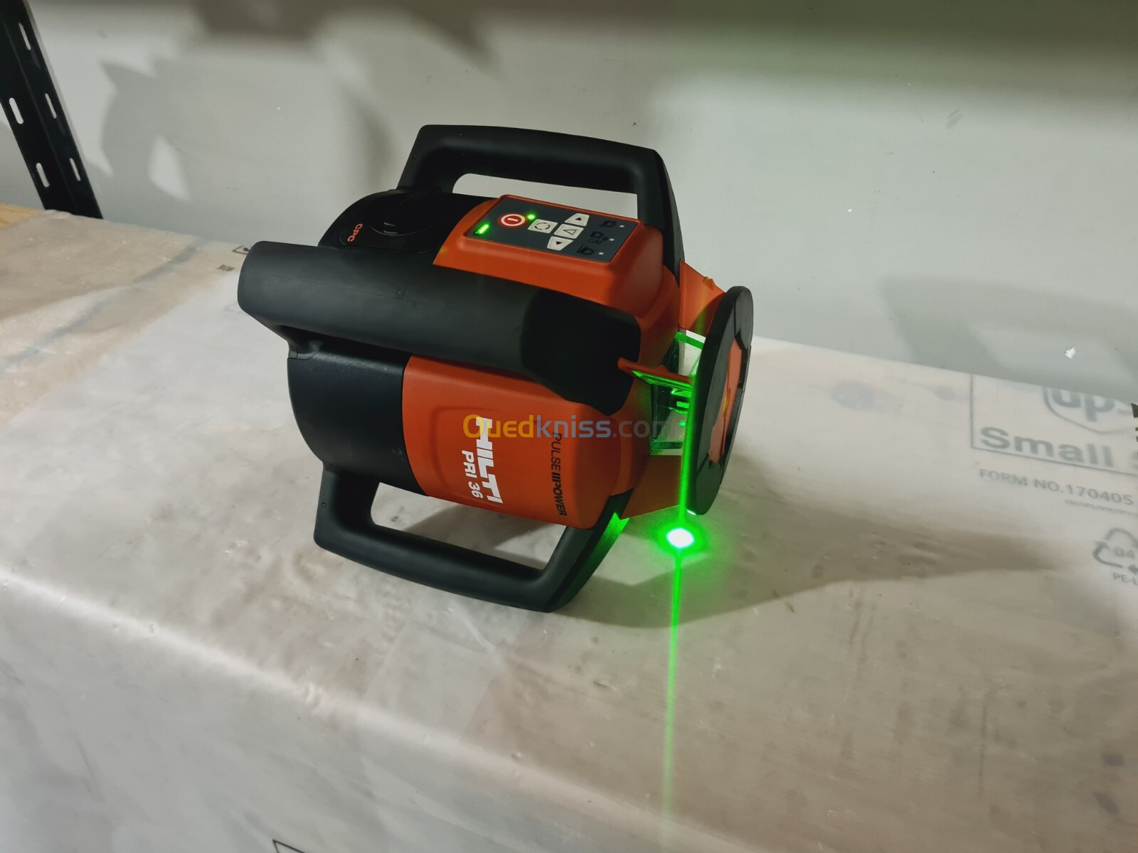 Laser rotatif intérieur extérieur 300 mètre faisceau vert HILTI PRI 36 + Accessoires (Germany)