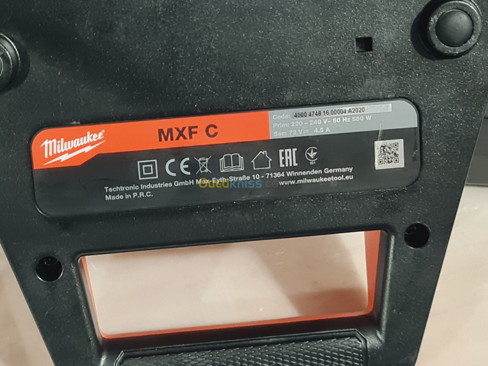 Chargeur de batterie MX FUEL MILWAUKEE MXF C 