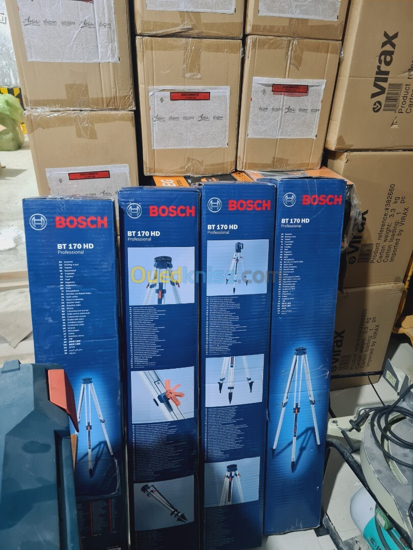 BOSCH BT 170 HD - Trépied Robuste 107-165cm Pour Laser Rotatif, Station Totale, Théodolithes, GPS