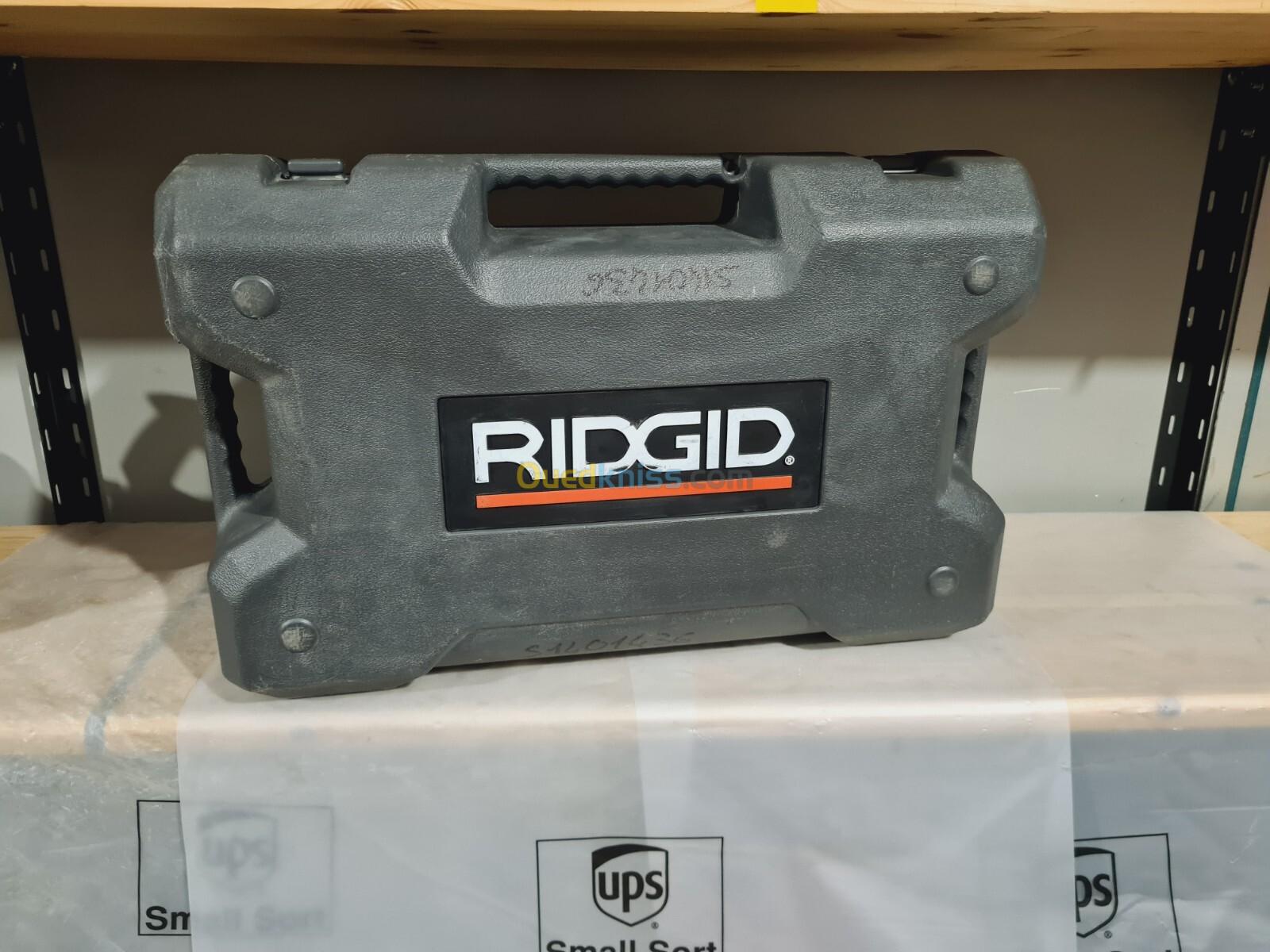 Sertisseuse pour connecteur de câble coaxial RIDGID RP 240 + JMA wireless (USA)