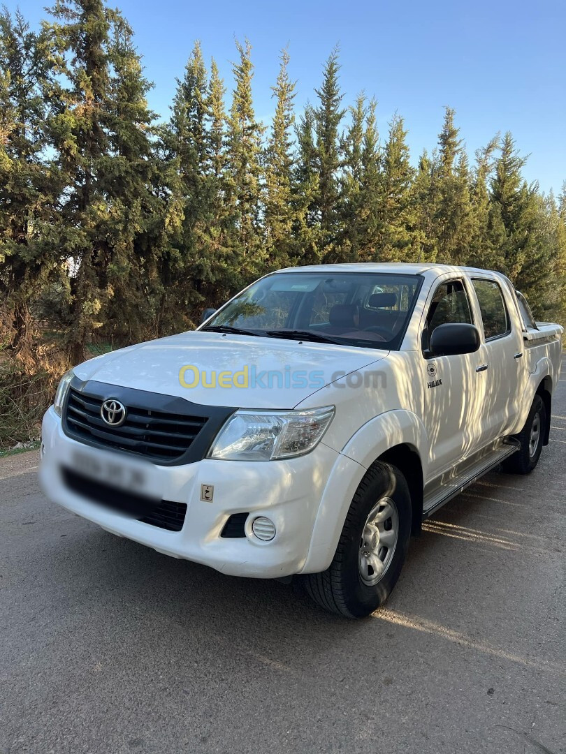 Toyota Hilux 2015 LEGEND DC 4x4