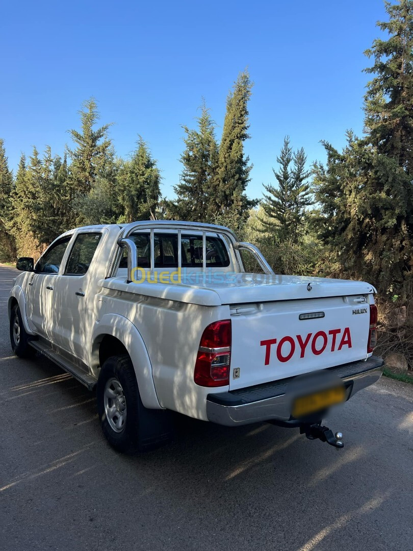 Toyota Hilux 2015 LEGEND DC 4x4