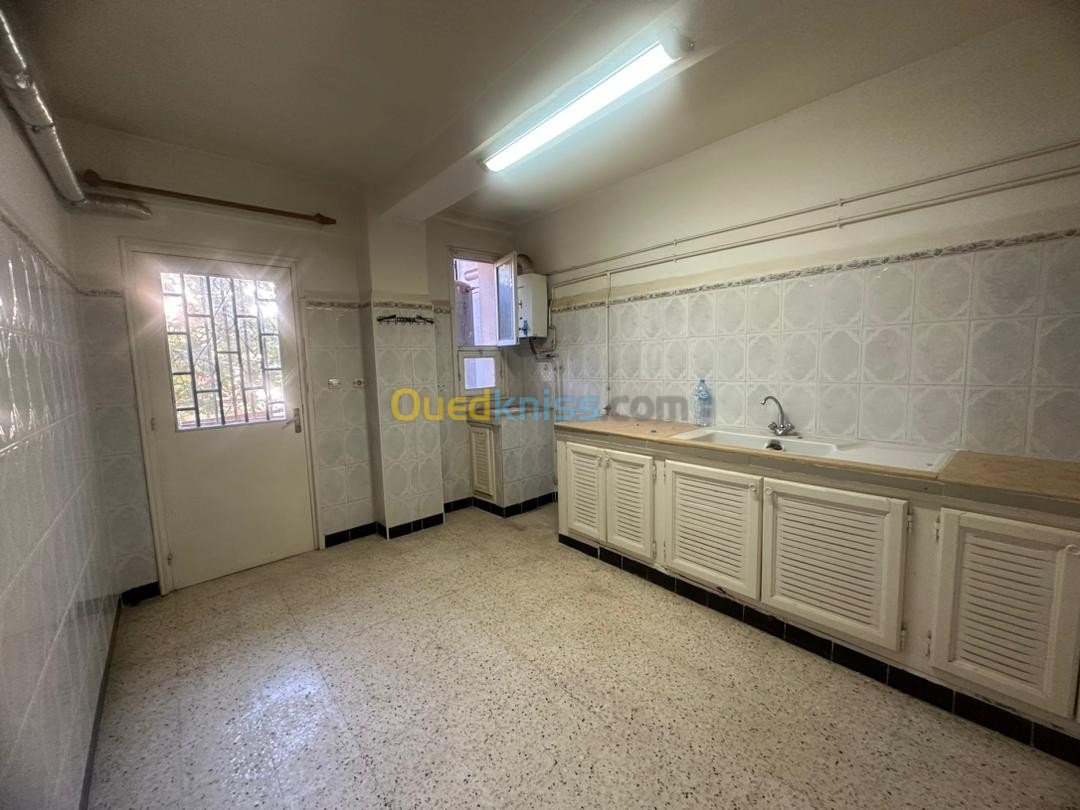 Location Appartement F3 Alger Hydra