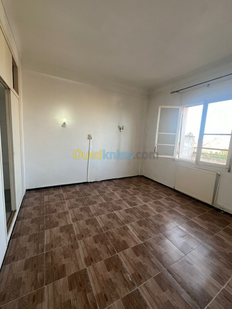 Location Niveau De Villa F2 Alger El mouradia