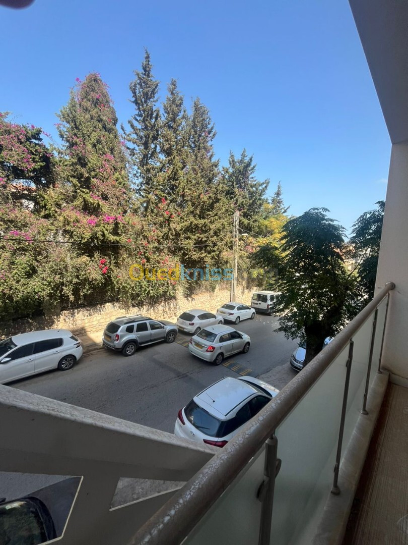 Location Appartement F4 Alger Hydra