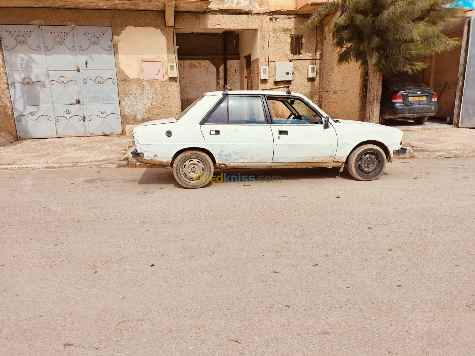 Peugeot 305 1981 305