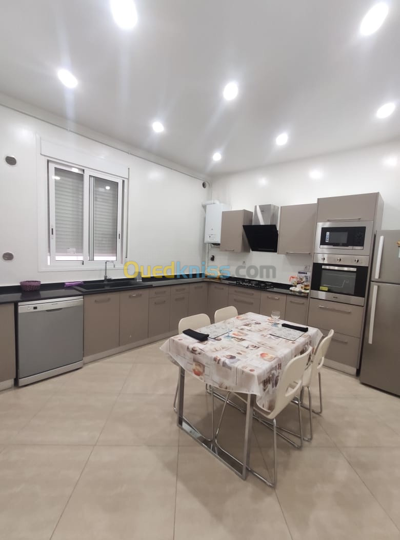 Location Appartement F3 Alger Hydra