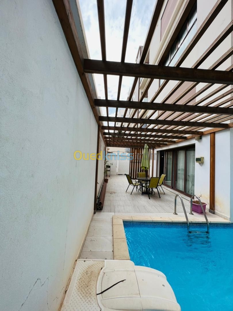 Location Niveau De Villa F4 Alger Hydra