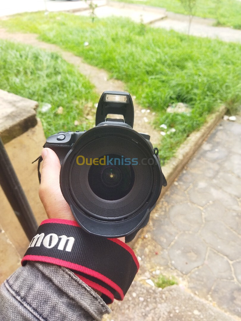 Canon 7d click 8k avec objectif 10-20