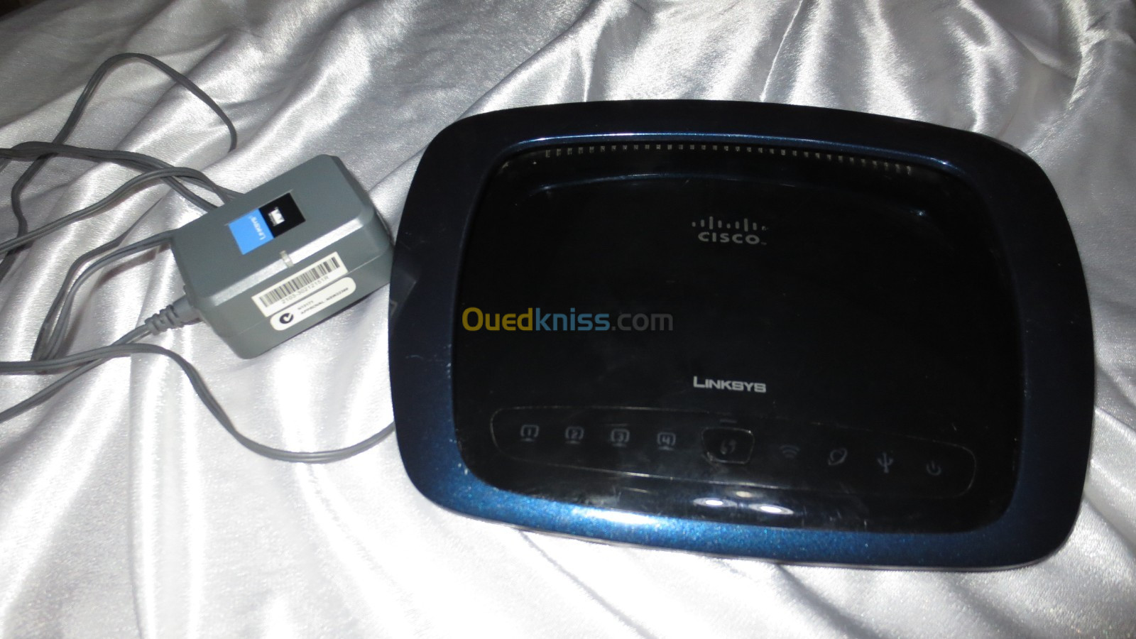 Cisco-Linksys WRT610N Simultaneous Dual-N Band Wireless Router WIFI