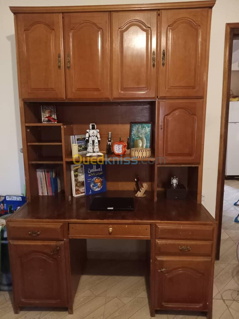 bureau en bois hètre avec grande capacité de rangement 