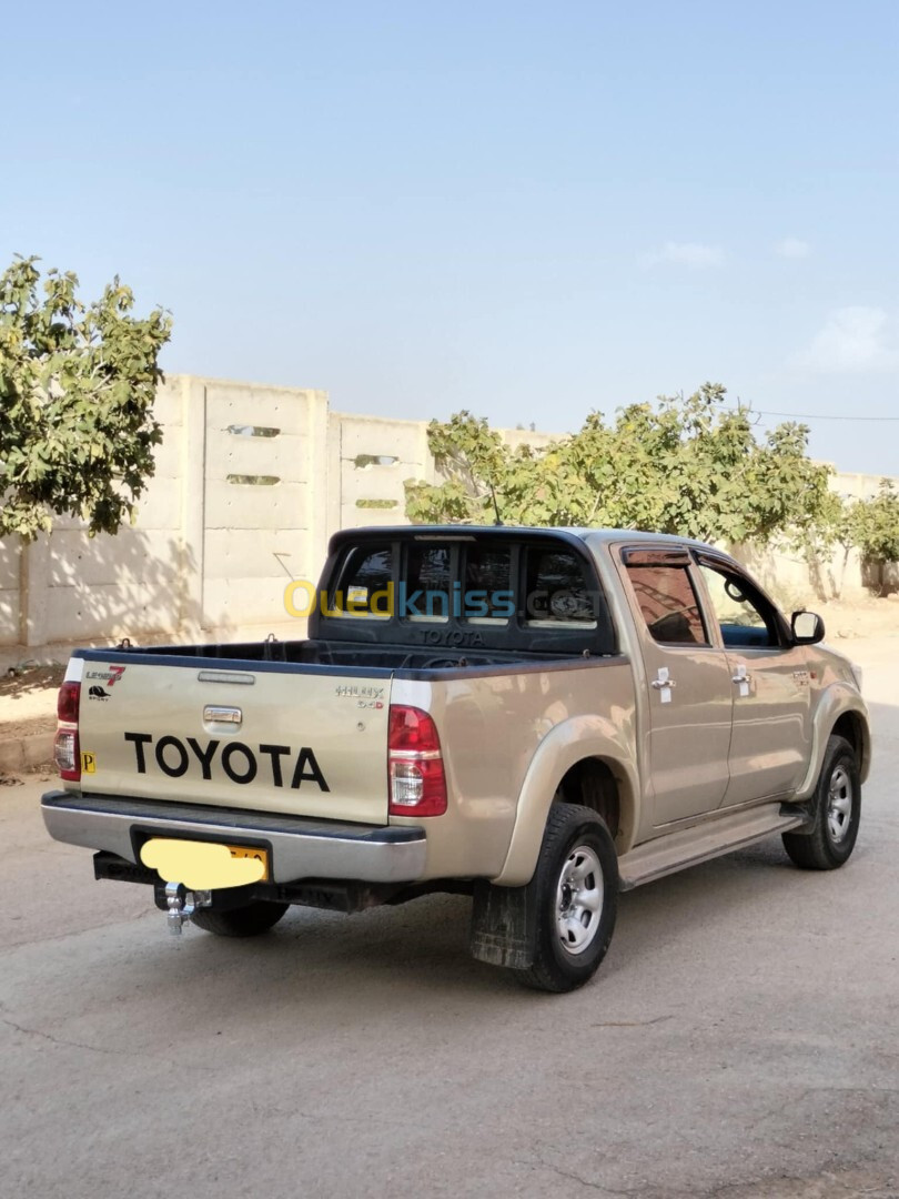 Toyota Hilux 2015 LEGEND DC 4x4