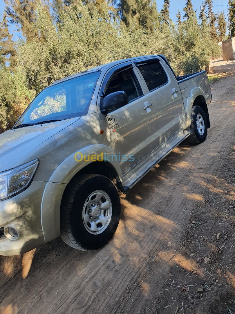 Toyota Hilux 2015 LEGEND DC 4x4