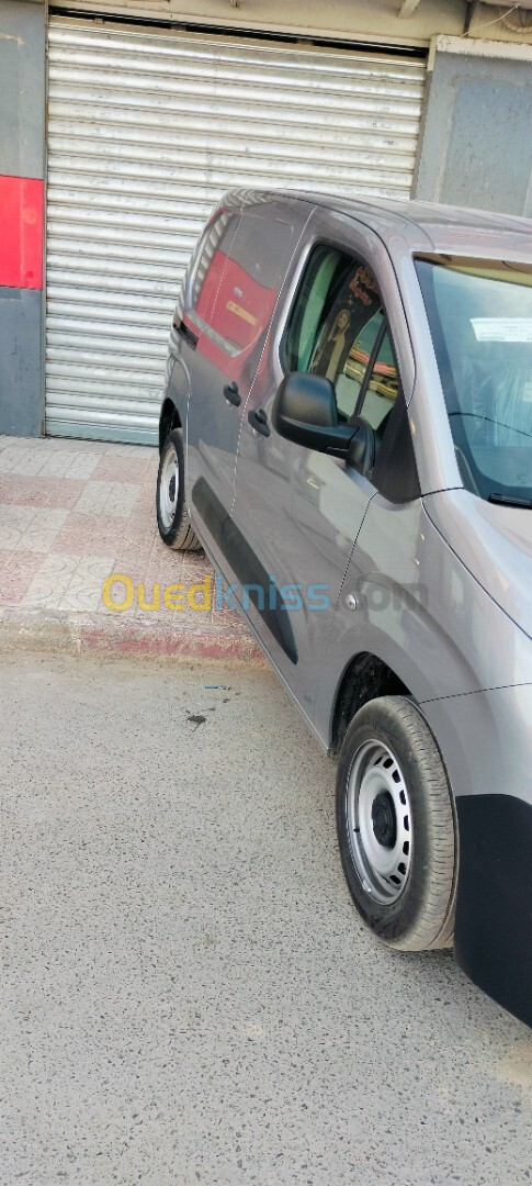 Fiat Doblo 2024 Dz