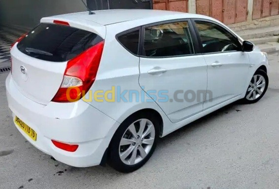 Hyundai Accent RB  4 portes 2018 accent rb coupée