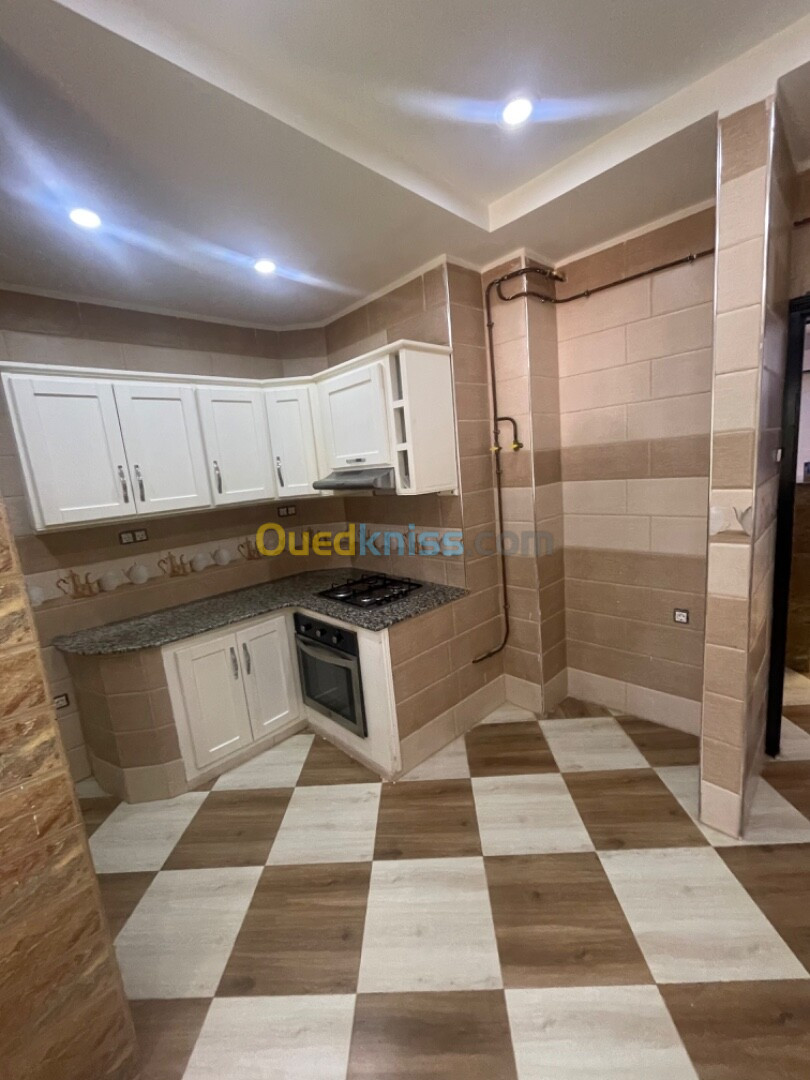 Location Appartement F4 Alger Oued smar