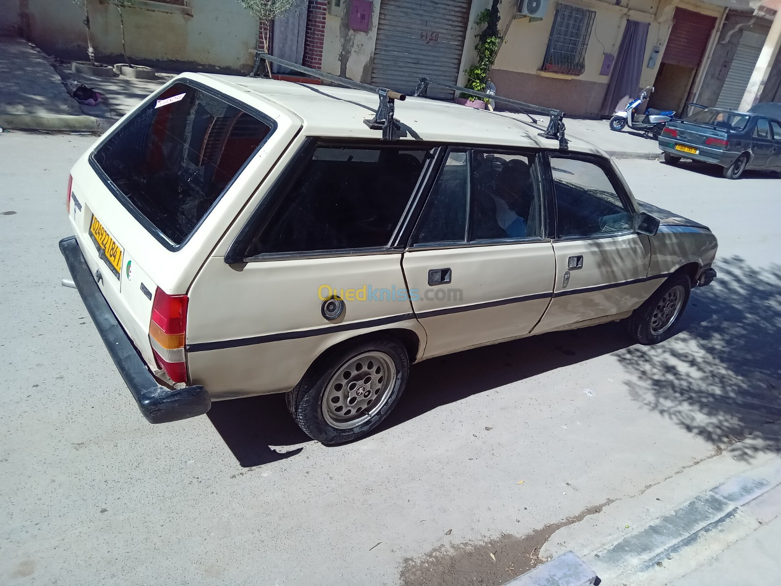 Peugeot 305 1984 305