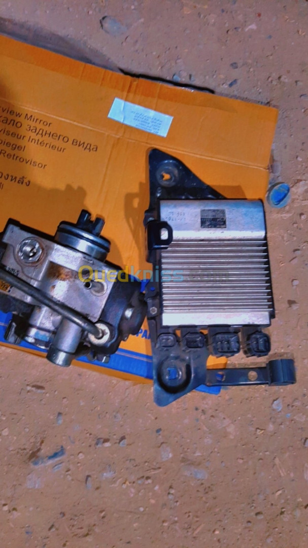 pompe hp & memoire injecteur RAV 4 2012