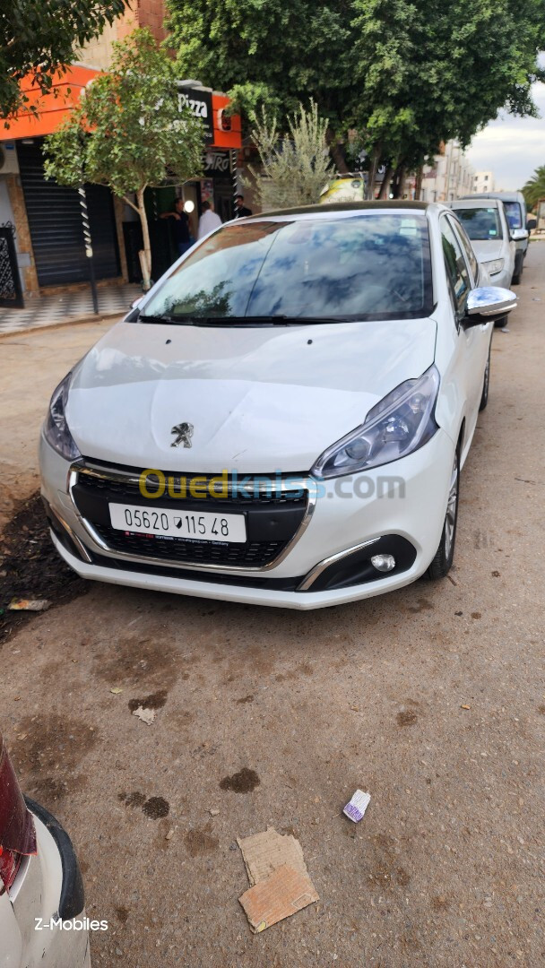 Peugeot 208 2015 Allure